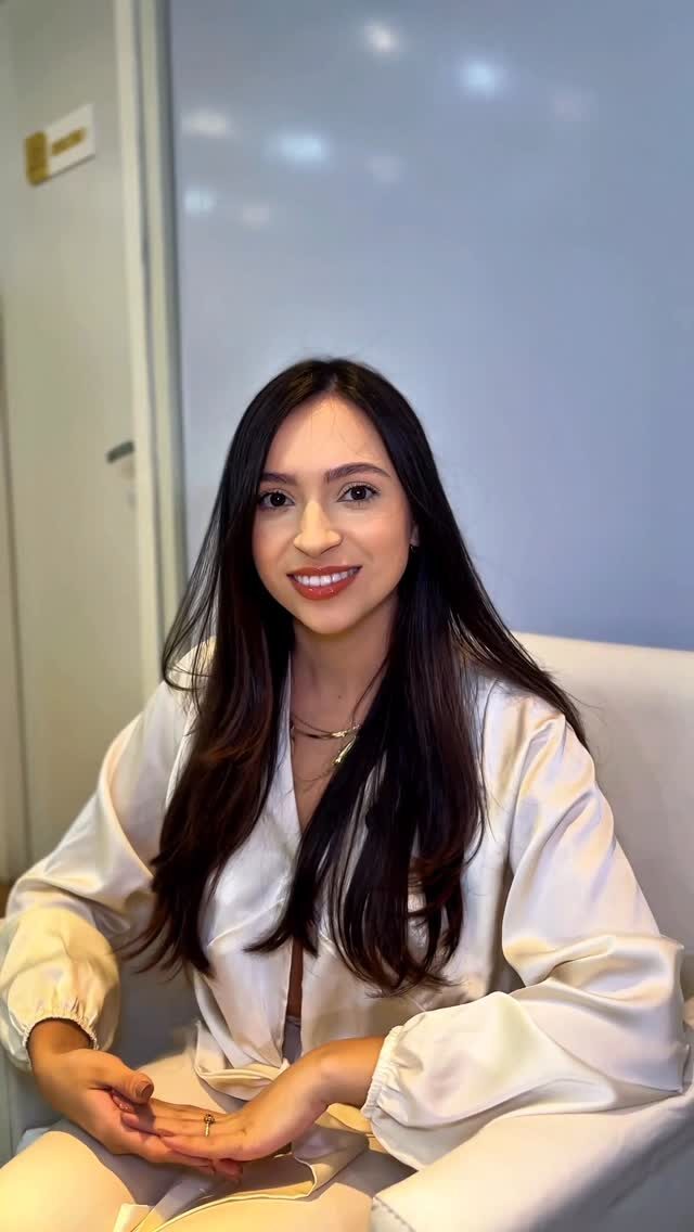 Dra. Amanda Mendonça no consultório